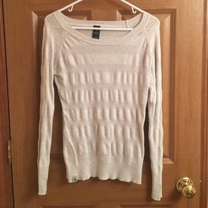Long sleeve sweater